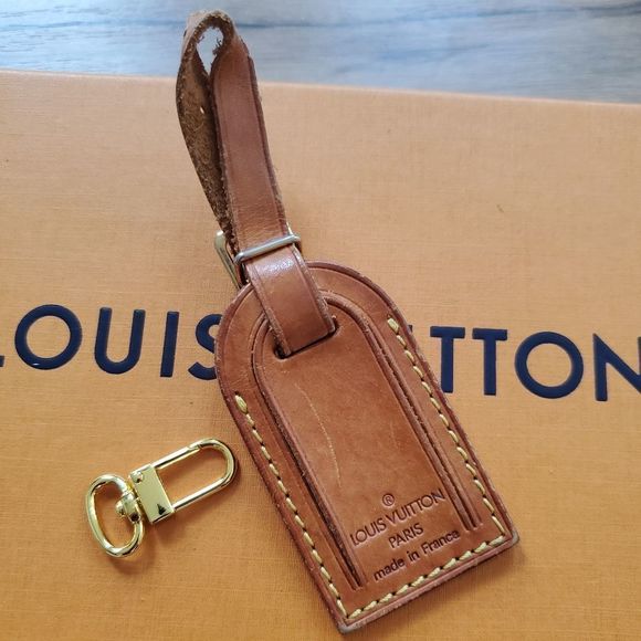 Louis Vuitton Accessories - Louis Vuitton Small Name Tag D33
